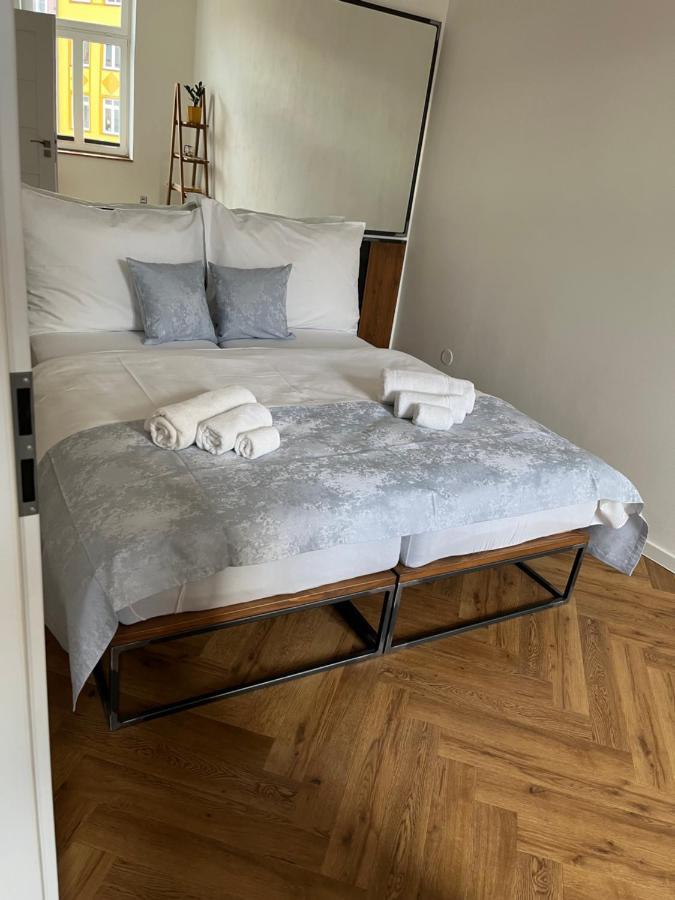 Apartmany Male Namesti, Броумов Екстер'єр фото
