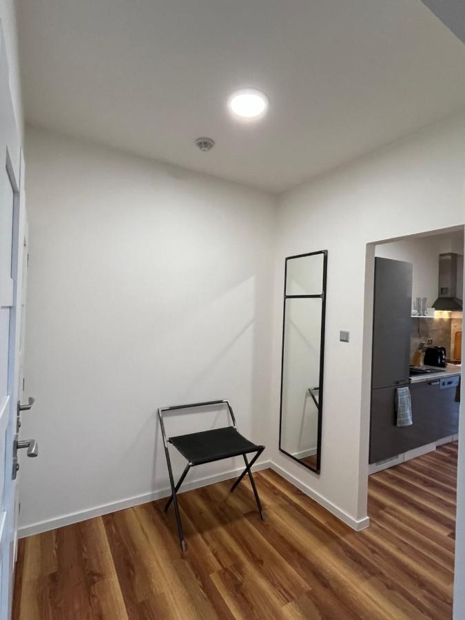 Apartmany Male Namesti, Броумов Екстер'єр фото
