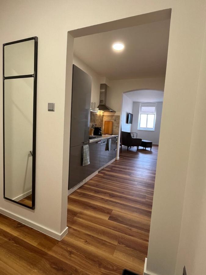 Apartmany Male Namesti, Броумов Екстер'єр фото