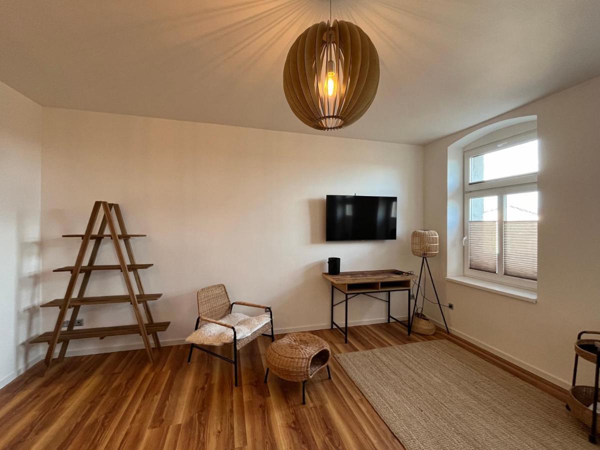 Apartmany Male Namesti, Броумов Екстер'єр фото