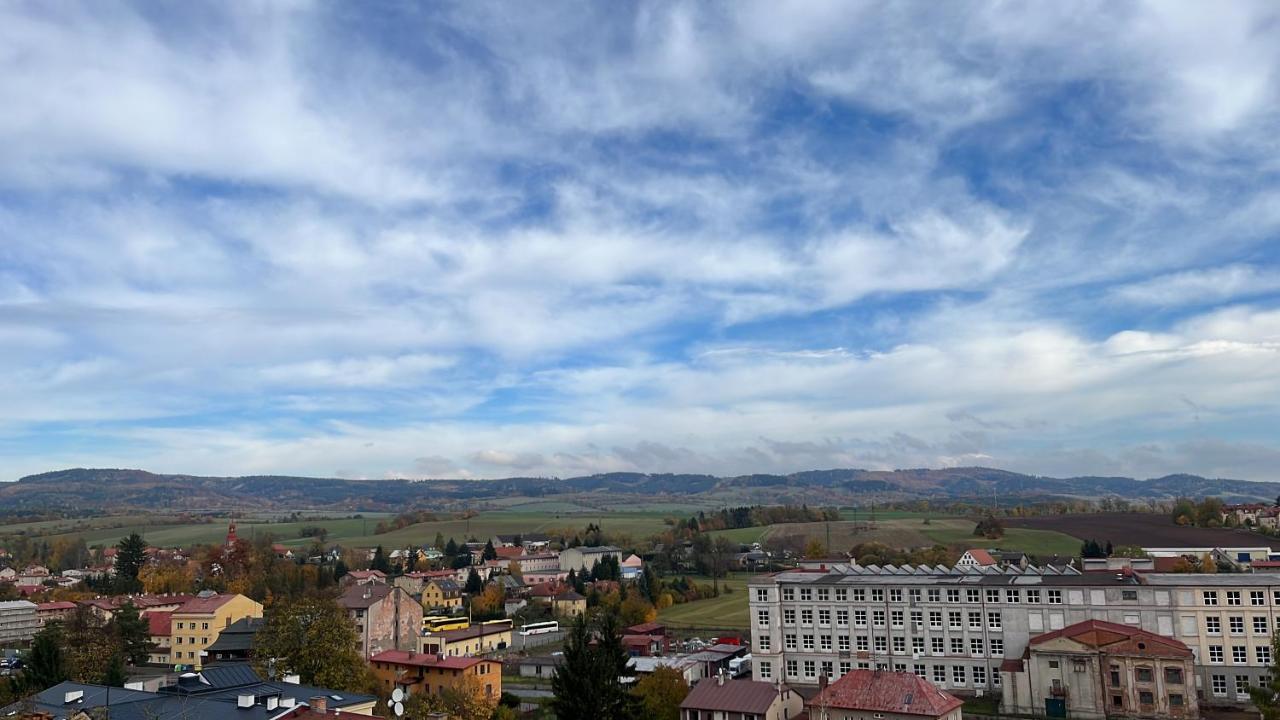 Apartmany Male Namesti, Броумов Екстер'єр фото